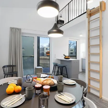 2 Bedroom Front In Lembruch-duemmer Holiday home *